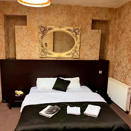 Bossuite Maltepe Hotell 2*